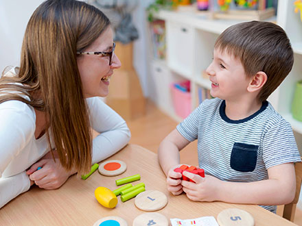 img-Qualified-Staff-r1